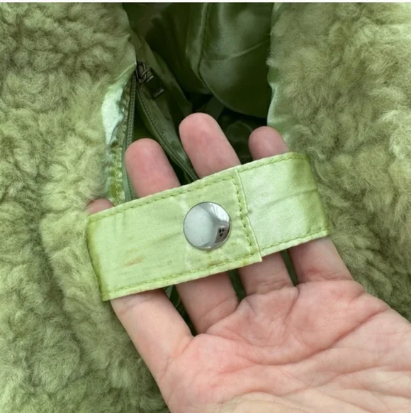 Urban Outfitters Green Fuzzy Tote Bag - Picture 10 of 12